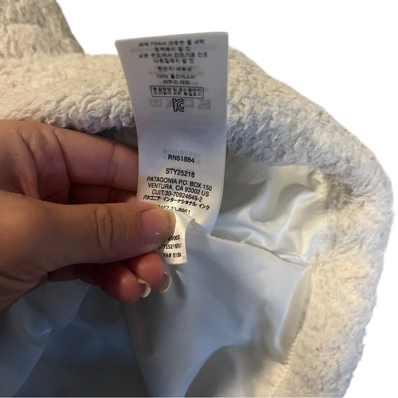 Patagonia Women’s Los Gatos Vest in White - Picture 10 of 11